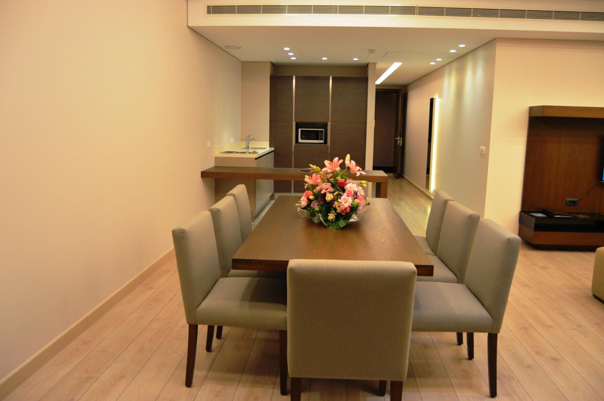 Country Lodge Hotel & Resort Beirut Zimmer foto